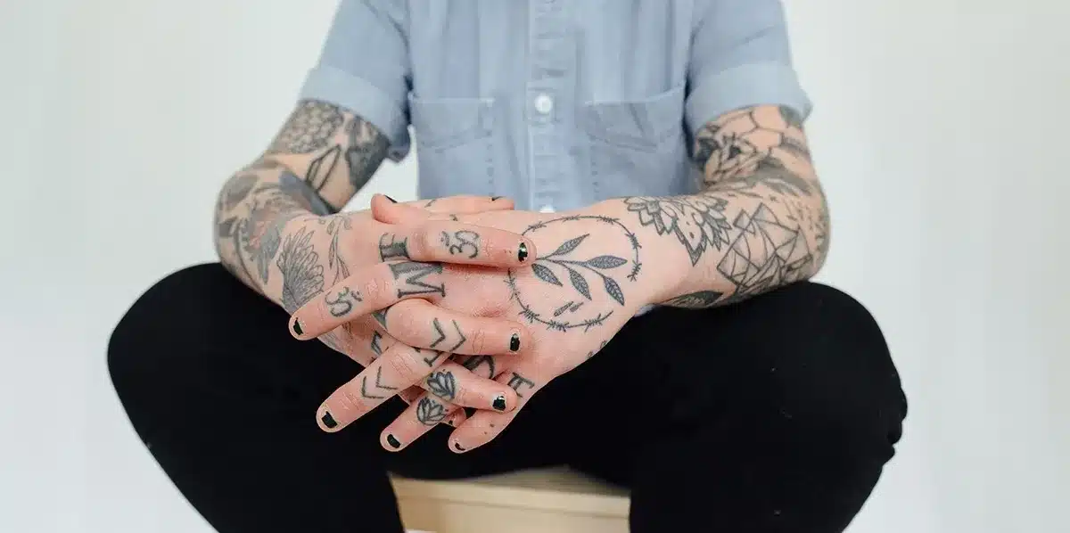 pros and cons of tattoos in the workplace